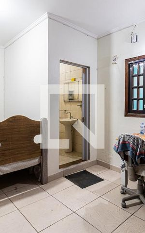 Casa à venda com 178m², 3 quartos e 2 vagasQuarto 3