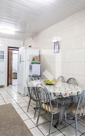 Casa à venda com 178m², 3 quartos e 2 vagasCozinha