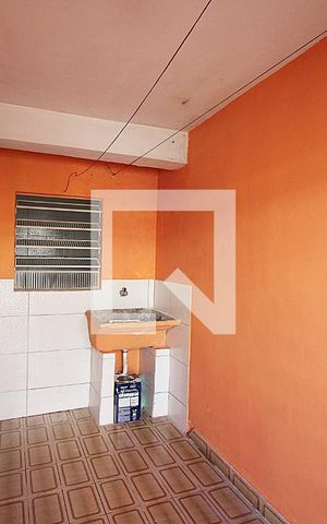 Casa à venda com 73m², 2 quartos e sem vagaÁrea de Serviço