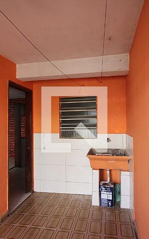 Casa à venda com 73m², 2 quartos e sem vagaÁrea de Serviço