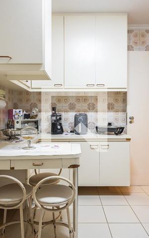 Casa à venda com 210m², 3 quartos e 2 vagas Casa à venda com 210m², 3 quartos e 2 vagasCozinha