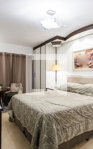 Casa à venda com 210m², 3 quartos e 2 vagas Casa à venda com 210m², 3 quartos e 2 vagasSuíte