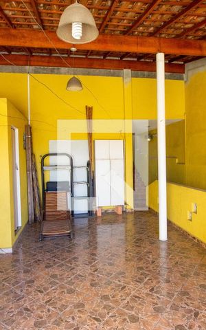 Casa à venda com 150m², 3 quartos e 3 vagas Casa à venda com 150m², 3 quartos e 3 vagasÁrea comum
