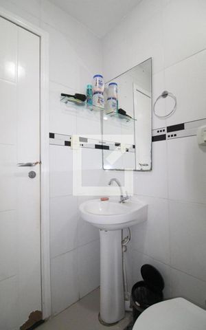 Casa de condomínio à venda com 360m², 4 quartos e 4 vagasBanheiro 3