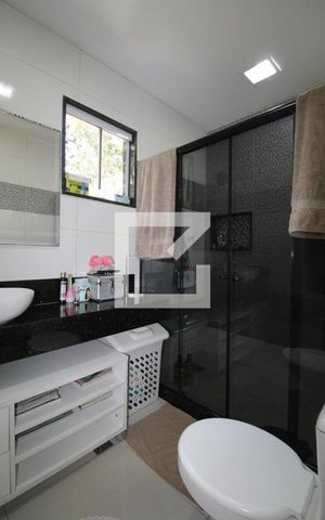 Casa de condomínio à venda com 360m², 4 quartos e 4 vagasBanheiro da Suíte