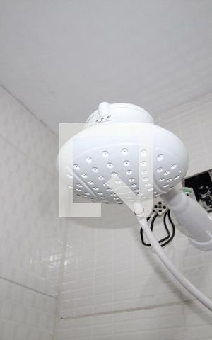 Casa de condomínio à venda com 360m², 4 quartos e 4 vagasBanheiro 2