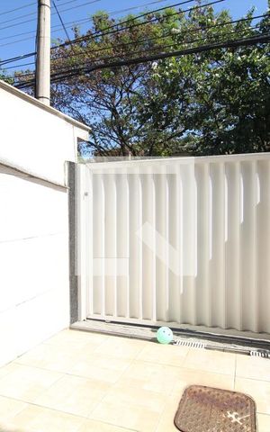 Casa de condomínio à venda com 360m², 4 quartos e 4 vagasQuintal