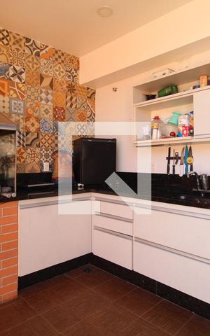 Casa de condomínio à venda com 360m², 4 quartos e 4 vagasTerraço