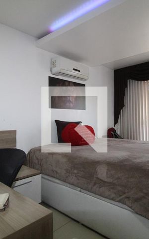 Casa de condomínio à venda com 360m², 4 quartos e 4 vagasSuíte