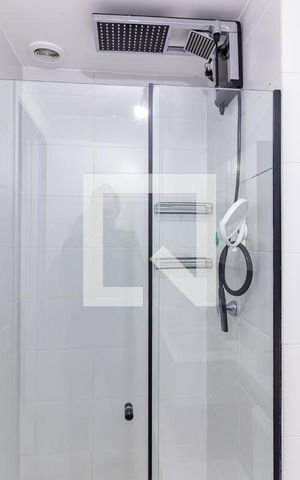 Apartamento à venda com 40m², 2 quartos e sem vaga Apartamento à venda com 40m², 2 quartos e sem vagaBanheiro