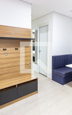 Apartamento à venda com 40m², 2 quartos e sem vaga Apartamento à venda com 40m², 2 quartos e sem vagaSala