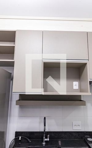 Apartamento à venda com 40m², 2 quartos e sem vaga Apartamento à venda com 40m², 2 quartos e sem vagaCozinha e Área de Serviço