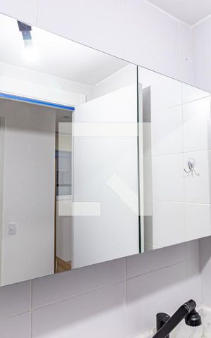 Apartamento à venda com 40m², 2 quartos e sem vaga Apartamento à venda com 40m², 2 quartos e sem vagaBanheiro