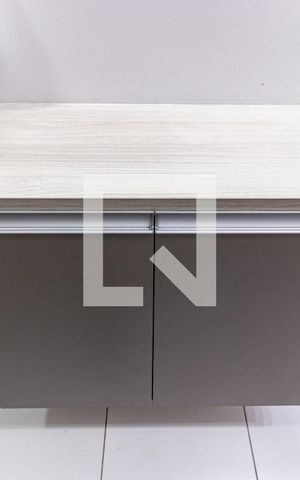 Apartamento à venda com 40m², 2 quartos e sem vaga Apartamento à venda com 40m², 2 quartos e sem vagaCozinha e Área de Serviço
