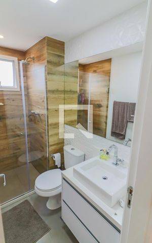 Apartamento à venda com 84m², 2 quartos e 2 vagas Apartamento à venda com 84m², 2 quartos e 2 vagasBanheiro Social