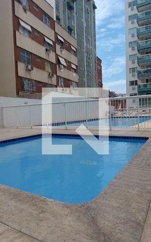 Apartamento à venda com 89m², 3 quartos e 1 vaga Apartamento à venda com 89m², 3 quartos e 1 vagaÁrea comum - Piscina