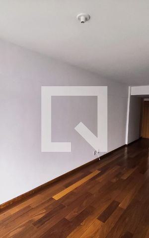 Apartamento à venda com 112m², 4 quartos e 2 vagas Apartamento à venda com 112m², 4 quartos e 2 vagasSala