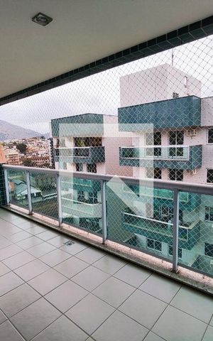 Apartamento à venda com 112m², 4 quartos e 2 vagas Apartamento à venda com 112m², 4 quartos e 2 vagasVaranda