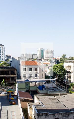Apartamento à venda com 116m², 4 quartos e 2 vagasVaranda da Suíte - Vista