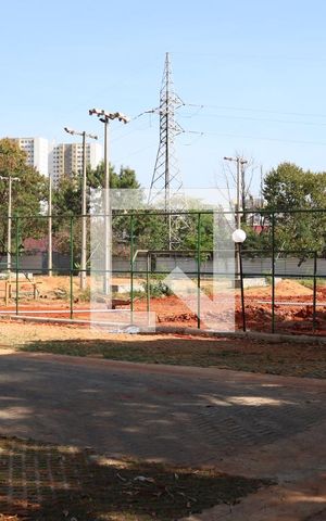 Apartamento à venda com 70m², 3 quartos e 1 vagaQuadras de esporte - Em reforma