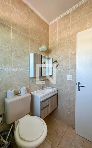 Casa para alugar com 230m², 3 quartos e 2 vagas Casa para alugar com 230m², 3 quartos e 2 vagasBanheiro