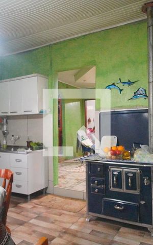 Casa à venda com 80m², 2 quartos e 2 vagasCozinha