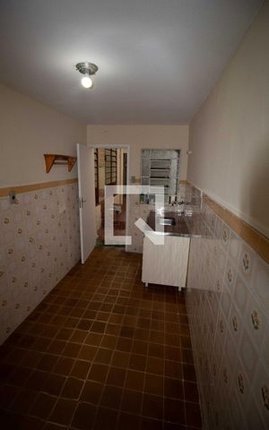Casa para alugar com 76m², 3 quartos e 1 vaga Casa para alugar com 76m², 3 quartos e 1 vagaCozinha