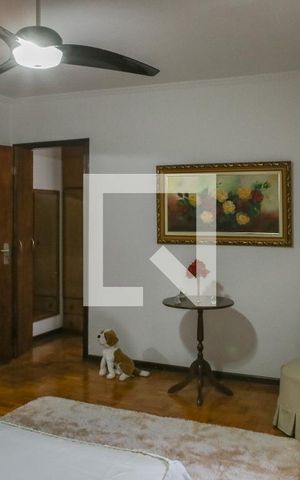 Casa à venda com 411m², 3 quartos e 9 vagas Casa à venda com 411m², 3 quartos e 9 vagasSuíte 1