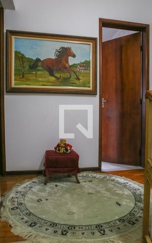 Casa à venda com 411m², 3 quartos e 9 vagas Casa à venda com 411m², 3 quartos e 9 vagasPiso Superior