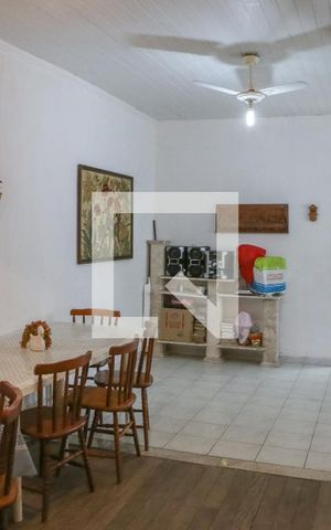 Casa à venda com 411m², 3 quartos e 9 vagas Casa à venda com 411m², 3 quartos e 9 vagasSalão