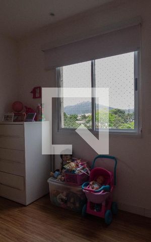 Apartamento à venda com 167m², 4 quartos e 2 vagas Apartamento à venda com 167m², 4 quartos e 2 vagasQuarto 2 - Suíte