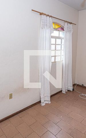 Casa à venda com 600m², 5 quartos e 6 vagasQuarto 4