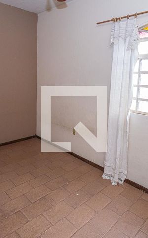 Casa à venda com 600m², 5 quartos e 6 vagasQuarto 4