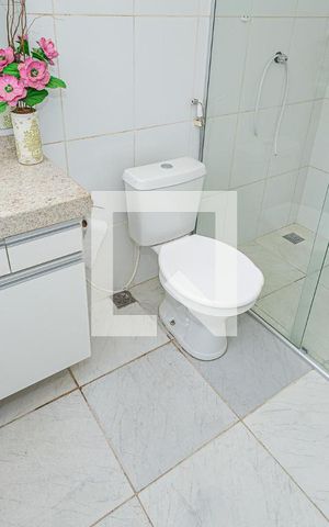 Casa à venda com 600m², 5 quartos e 6 vagasBanheiro Suíte 2