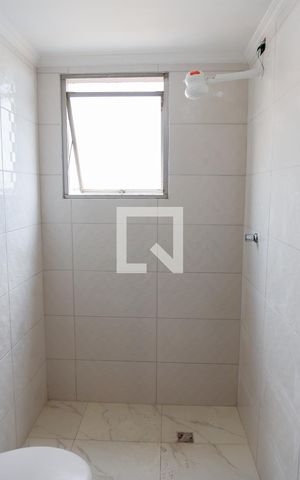 Apartamento à venda com 65m², 2 quartos e 1 vaga Apartamento à venda com 65m², 2 quartos e 1 vagaBanheiro