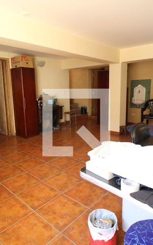 Casa à venda com 400m², 4 quartos e 3 vagasÁrea comum - Salão de festas