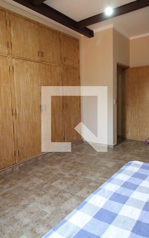 Casa à venda com 400m², 4 quartos e 3 vagasSuíte 1