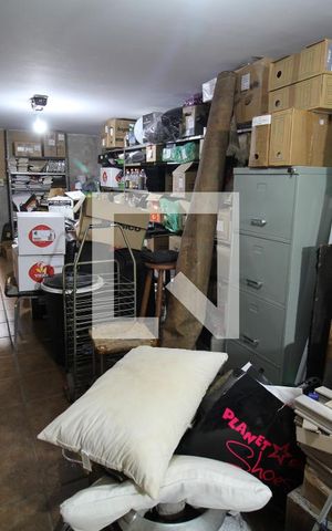 Casa à venda com 400m², 4 quartos e 3 vagasDepósito