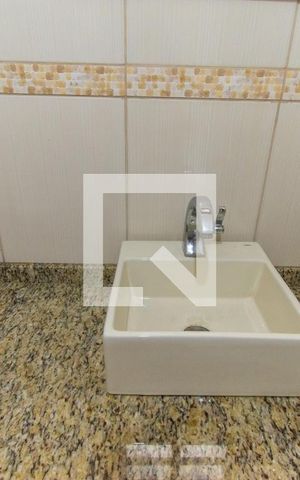 Casa à venda com 99m², 3 quartos e 4 vagas Casa à venda com 99m², 3 quartos e 4 vagasLavabo