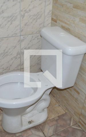 Casa à venda com 180m², 4 quartos e 2 vagasBanheiro