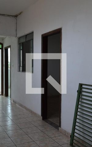 Casa à venda com 180m², 4 quartos e 2 vagasSala