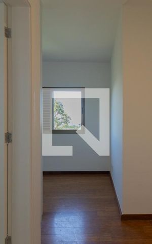 Apartamento à venda com 342m², 3 quartos e 6 vagas Apartamento à venda com 342m², 3 quartos e 6 vagasSuíte 2