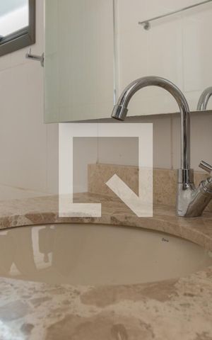 Apartamento à venda com 342m², 3 quartos e 6 vagas Apartamento à venda com 342m², 3 quartos e 6 vagasCobertura