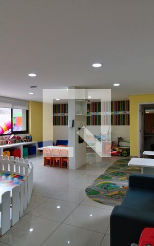 Apartamento à venda com 342m², 3 quartos e 6 vagas Apartamento à venda com 342m², 3 quartos e 6 vagasÁrea comum - Brinquedoteca