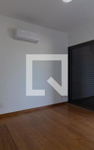 Apartamento à venda com 342m², 3 quartos e 6 vagas Apartamento à venda com 342m², 3 quartos e 6 vagasSuíte 1