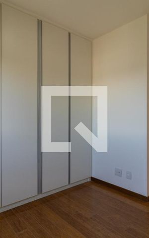 Apartamento à venda com 342m², 3 quartos e 6 vagas Apartamento à venda com 342m², 3 quartos e 6 vagasSuíte 3
