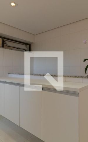 Apartamento à venda com 342m², 3 quartos e 6 vagas Apartamento à venda com 342m², 3 quartos e 6 vagasÁrea de Serviço