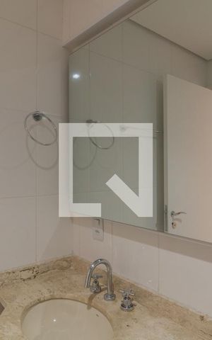 Apartamento à venda com 342m², 3 quartos e 6 vagas Apartamento à venda com 342m², 3 quartos e 6 vagasBanheiro da Suíte 3