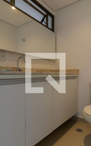 Apartamento à venda com 342m², 3 quartos e 6 vagas Apartamento à venda com 342m², 3 quartos e 6 vagasLavabo