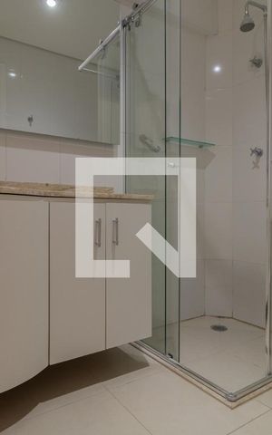 Apartamento à venda com 342m², 3 quartos e 6 vagas Apartamento à venda com 342m², 3 quartos e 6 vagasBanheiro da Suíte 3